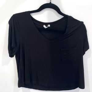 Black flowy cropped shirt, brand: Bozzolo size: s/m